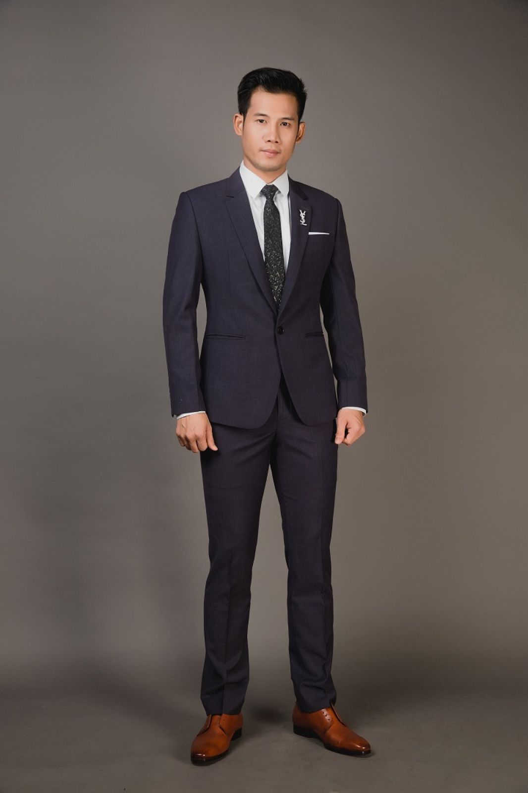 980a-8 Smoke Grey Suit 